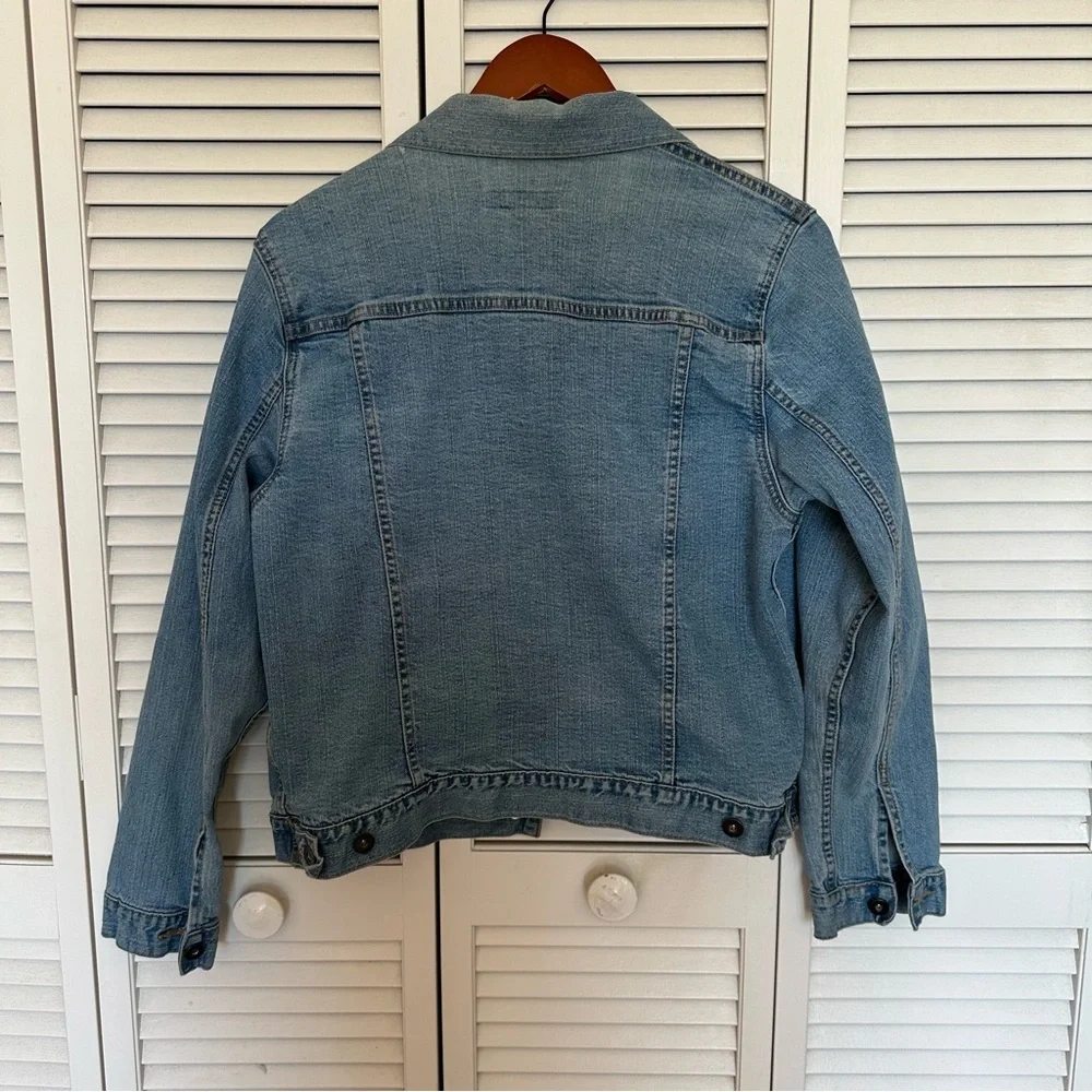 Uniqlo Light Wash Denim Jacket Womens Large Classic Trucker - Picture 5 of 11